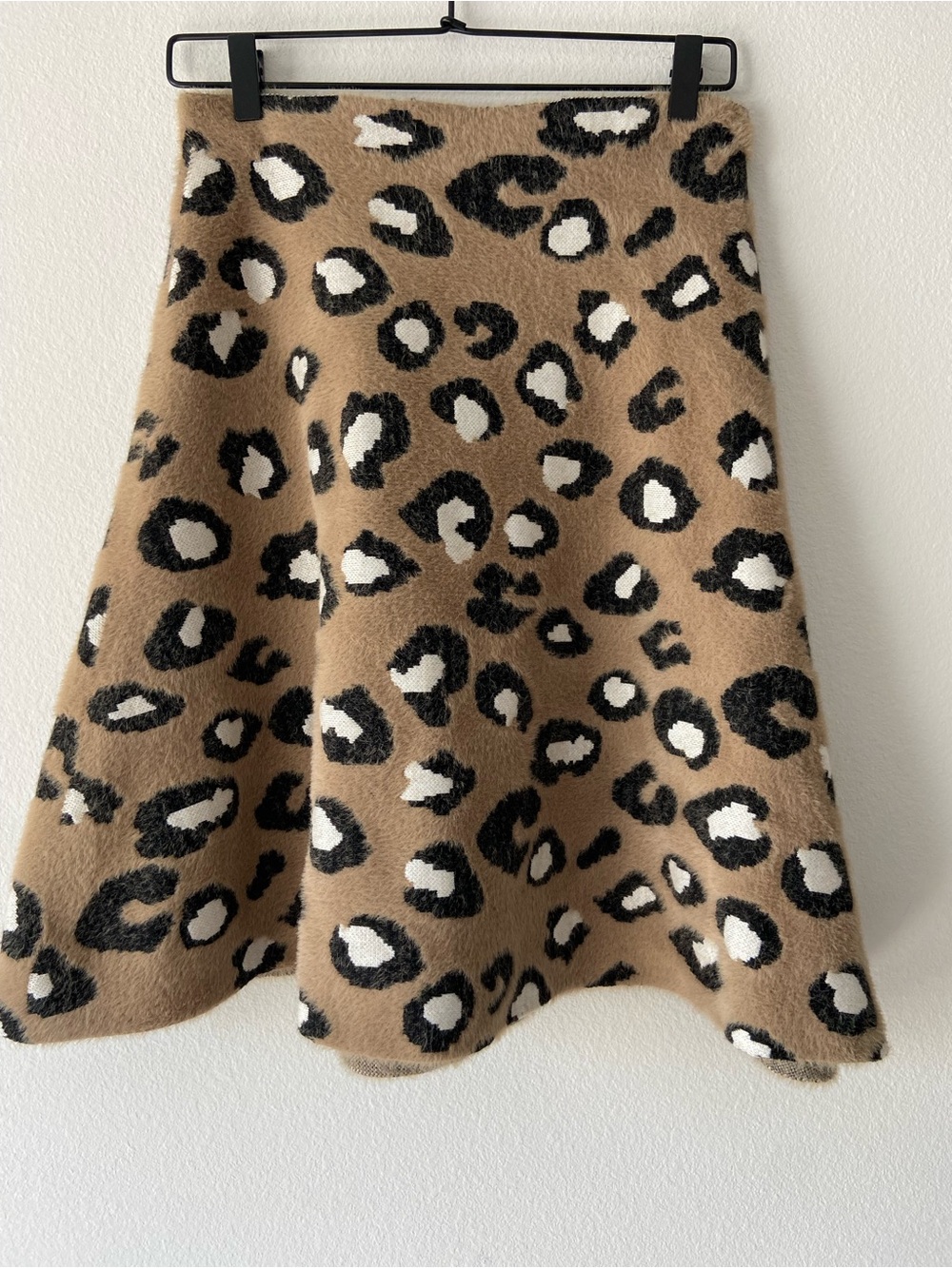 Vila Milano Leopard Print Fuzzy Knit Midi Skirt Size M